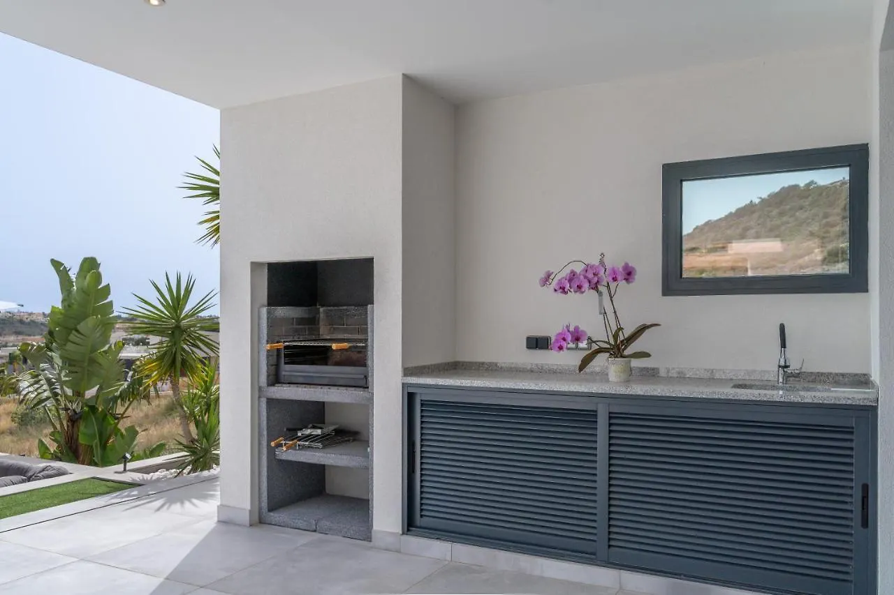 Villa Das Amendoeiras By Hellovacations Albufeira