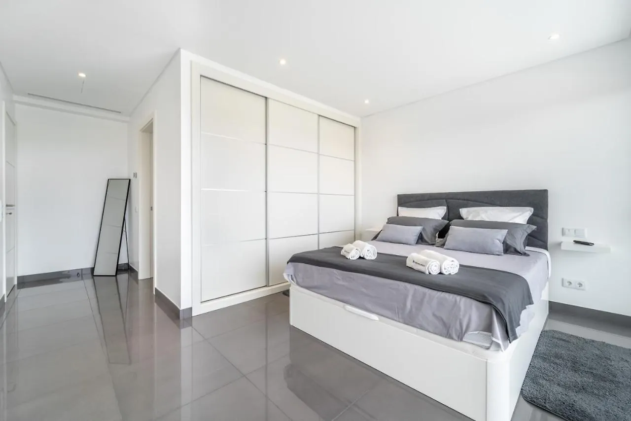Villa Das Amendoeiras By Hellovacations Albufeira Portugal