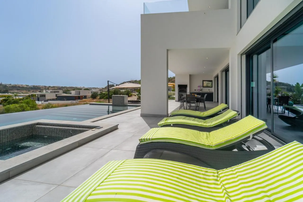 Villa Das Amendoeiras By Hellovacations Albufeira Portugal
