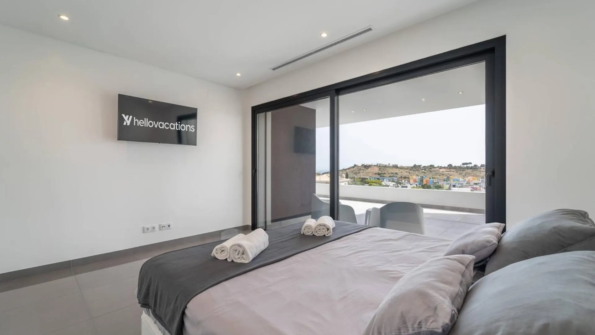 Villa Das Amendoeiras By Hellovacations Albufeira Portugal