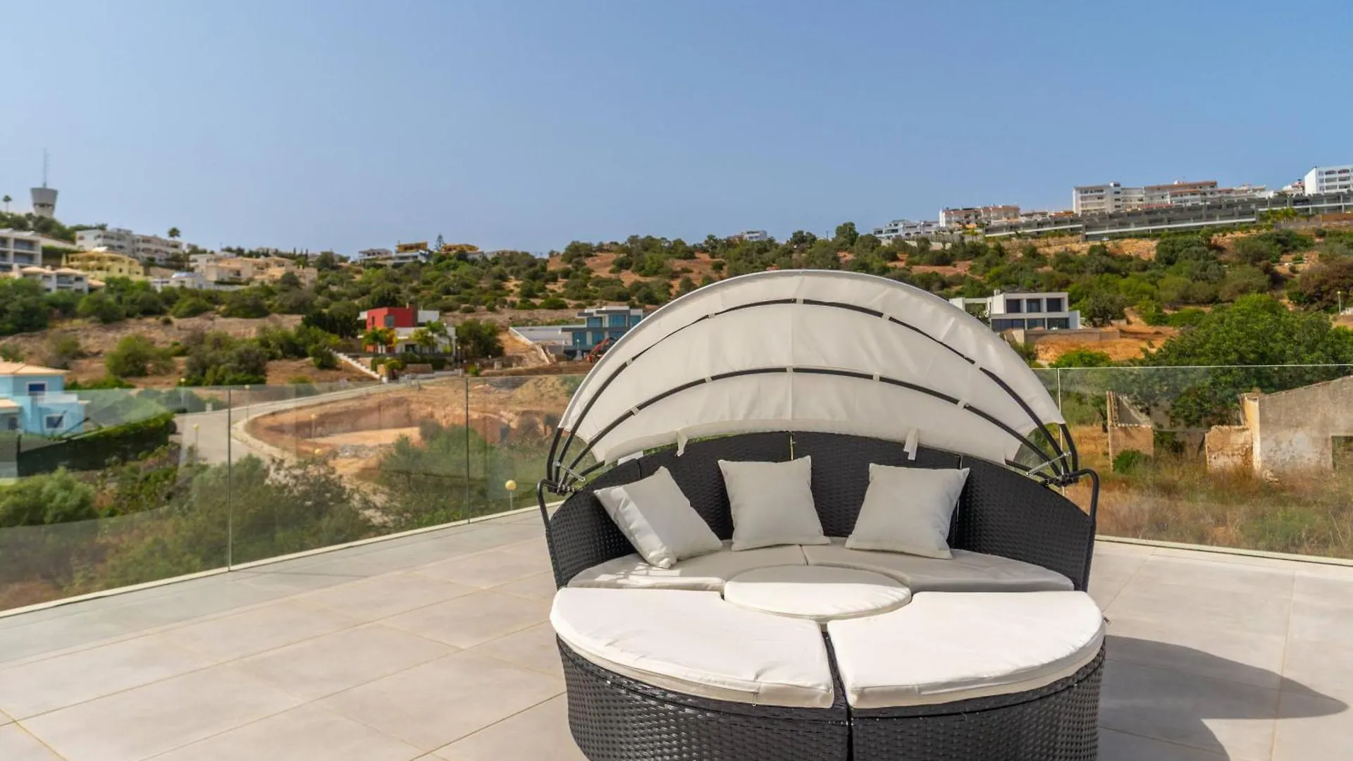 Villa Das Amendoeiras By Hellovacations Albufeira Portugal